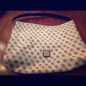 Dooney & Bourke Giant Sac